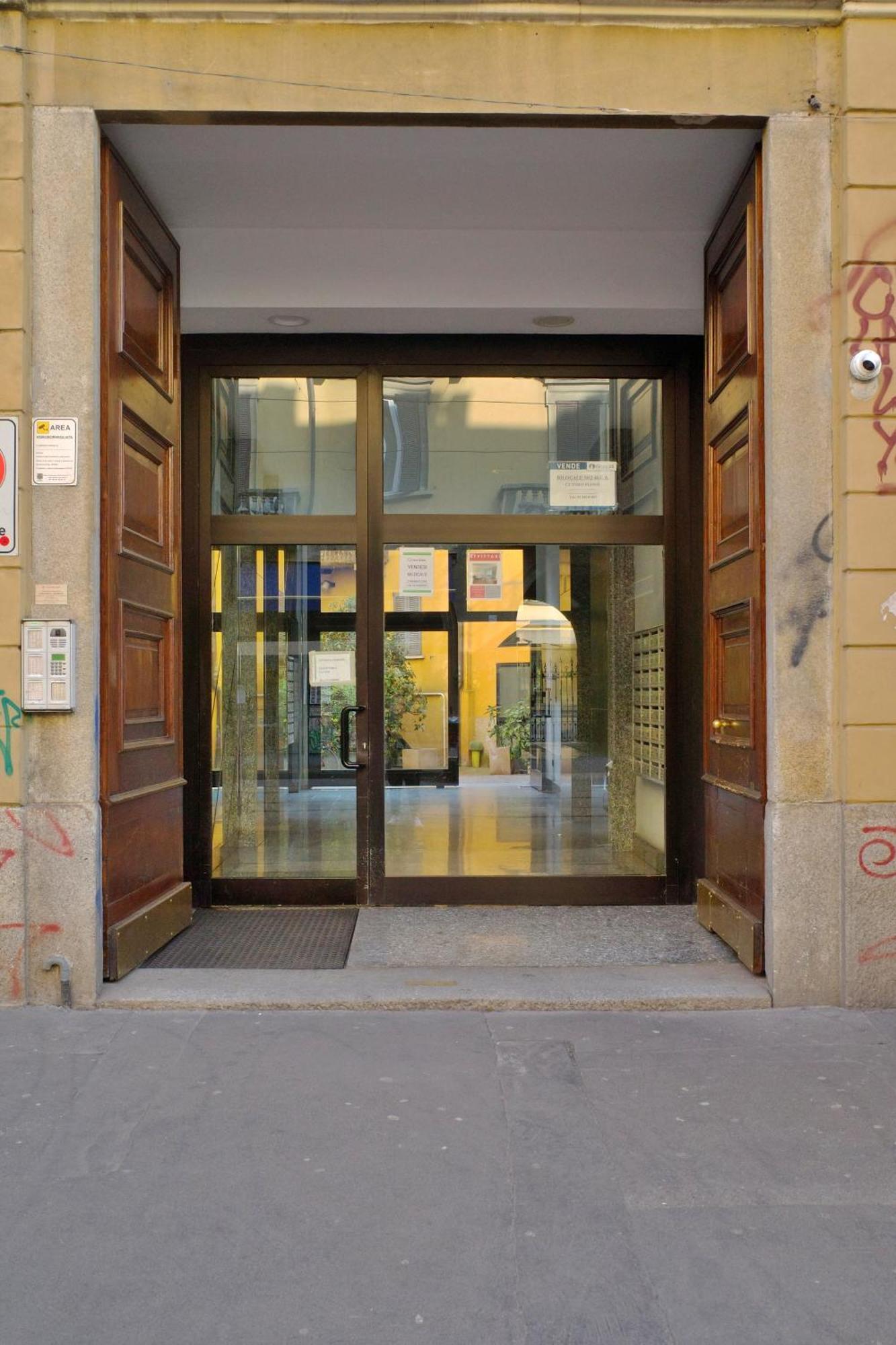 Ripa Apartments Milano - Via Vigevano Navigli Luaran gambar